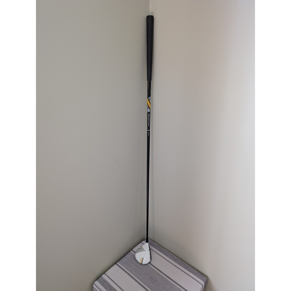 TaylorMade - RBZ Stage 2 - 5 Wood 19* Matrix Stiff Flex 42.5" - Fair Condition